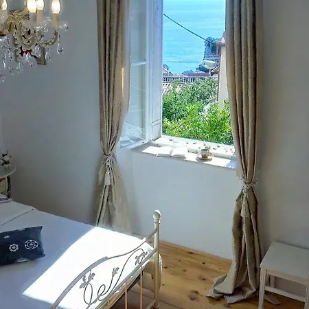 Romantic Old Dinka - With Garden Apartment *