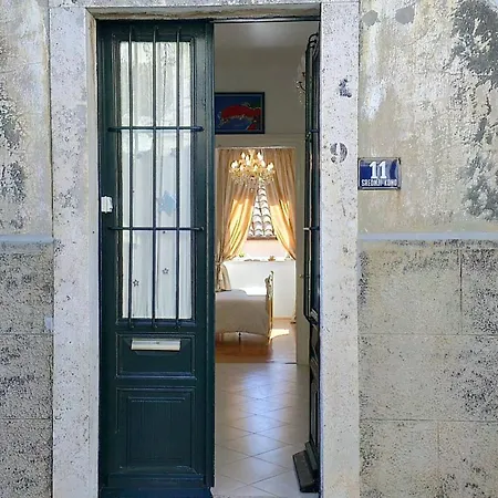 Apartment Romantic Old Dinka - With Garden *