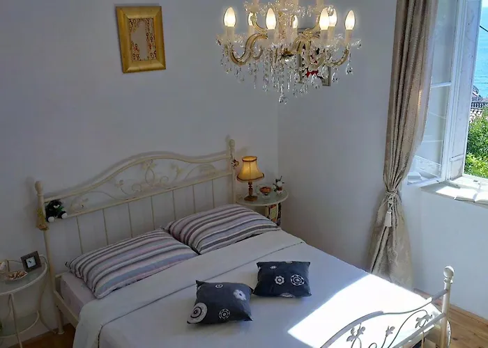 Apartamento Romantic Old Dinka - With Garden