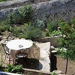 Διαμέρισμα Romantic Old Dinka - With Garden