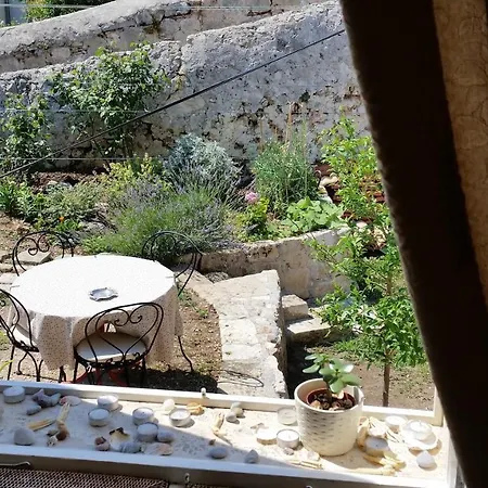 Romantic Old Dinka - With Garden Apartment *