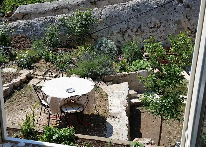 公寓 Romantic Old Dinka - With Garden